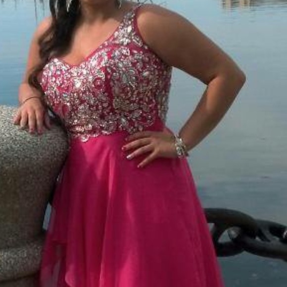 COPY - Prom Dress - Picture 1 of 3
